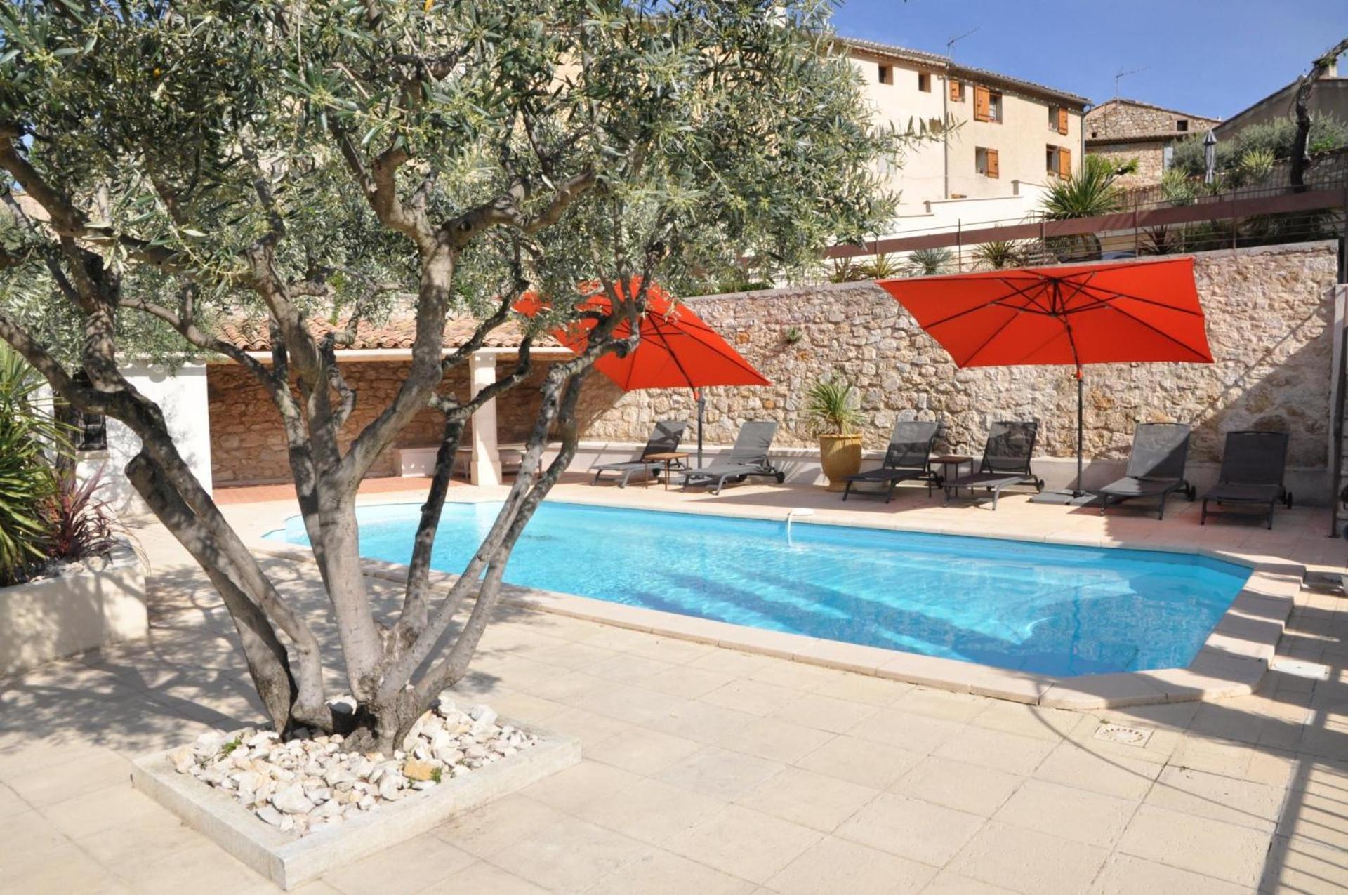 Вилла Les Terrasses De La Roque-Alric Экстерьер фото